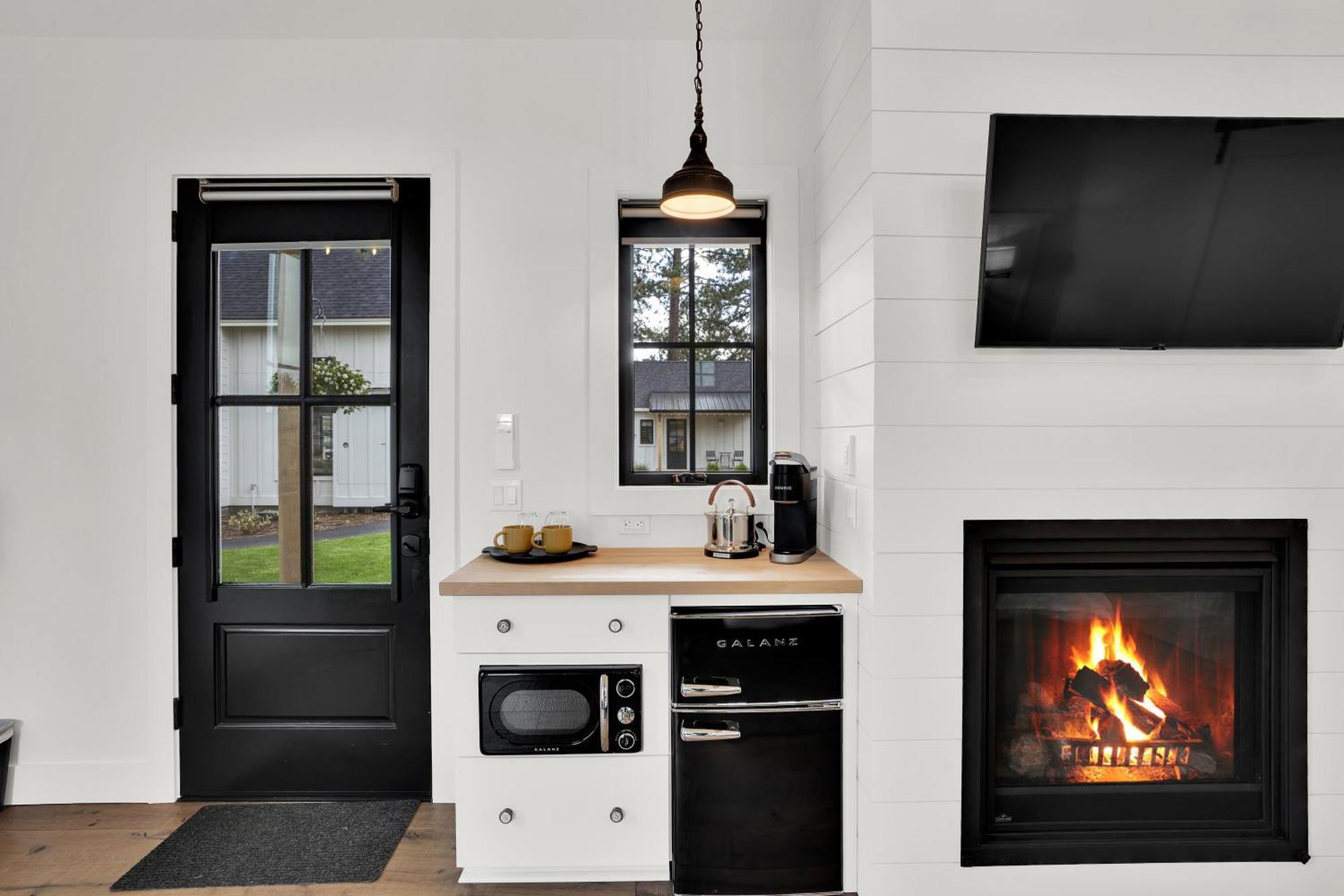 The Scout Boutique Cottages 시스터스 외부 사진
